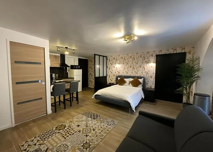Ks Paris Studio Appart Near Station Gare Du Nord And Gare De L Est